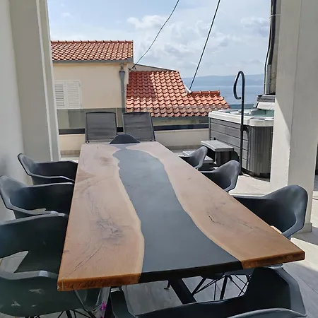 New Apartman With Jacuzzi Dugi Rat
