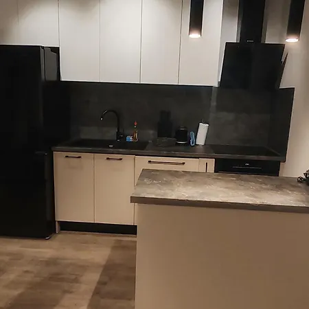 Lägenhet New Apartman With Jacuzzi