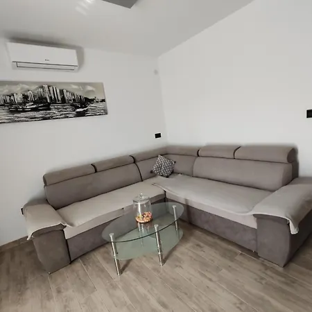 New Apartman With Jacuzzi